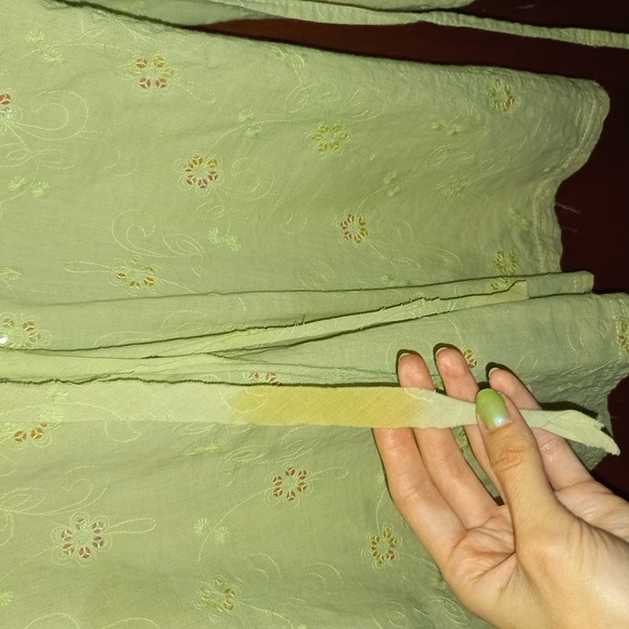 JUS D'ORANGE PARIS Green top with Sequins. Size 4. - Picture 9 of 11